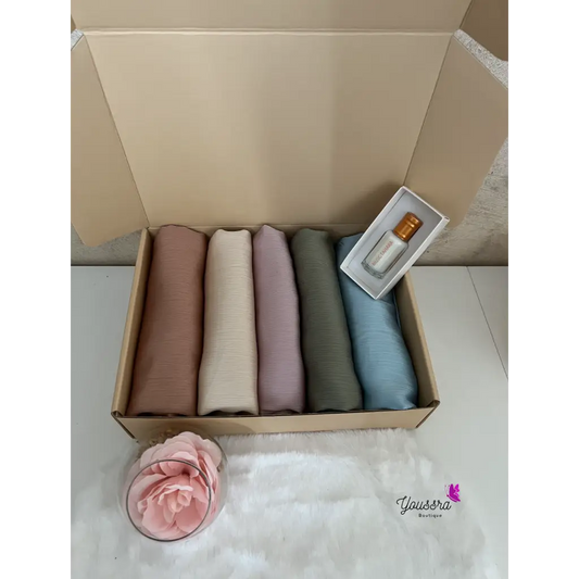 Box Hijab en Satin Rayé à Composer