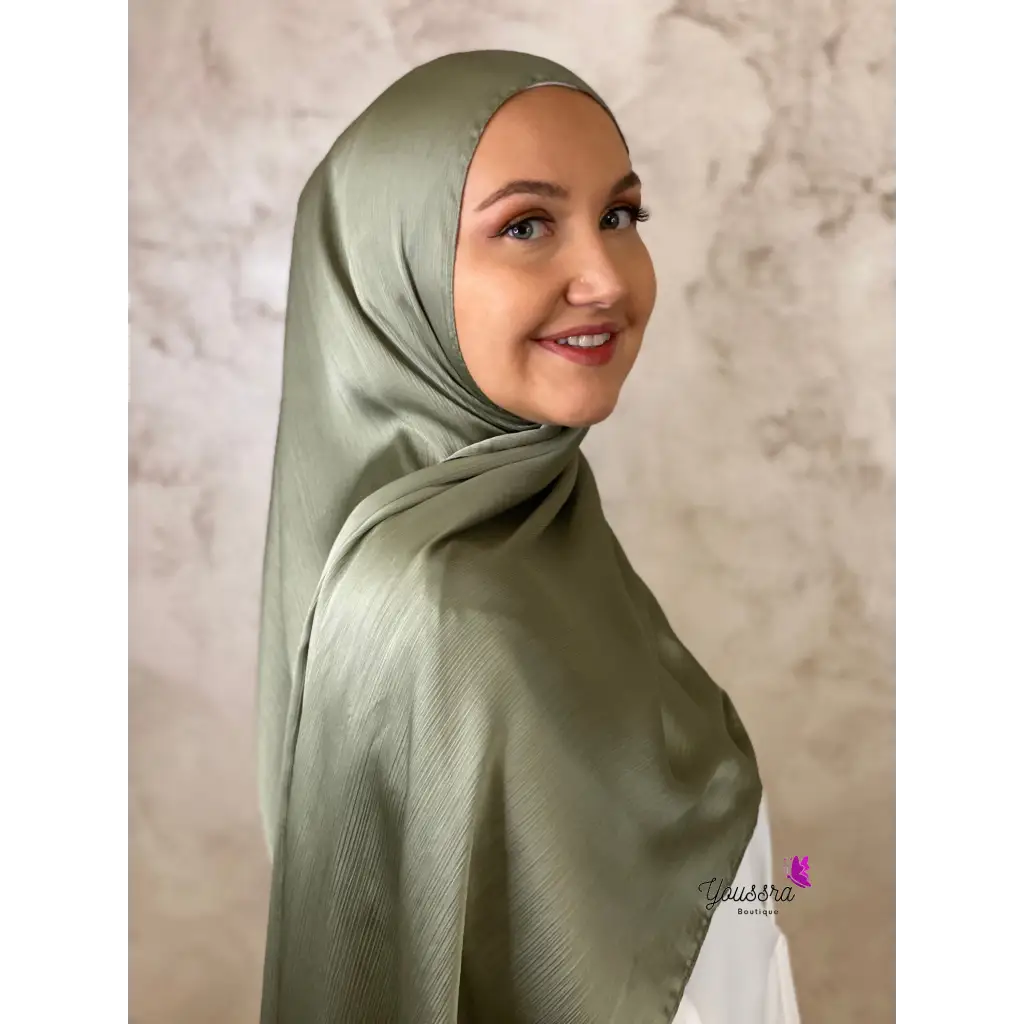 Hijab en Satin Rayé Kaki