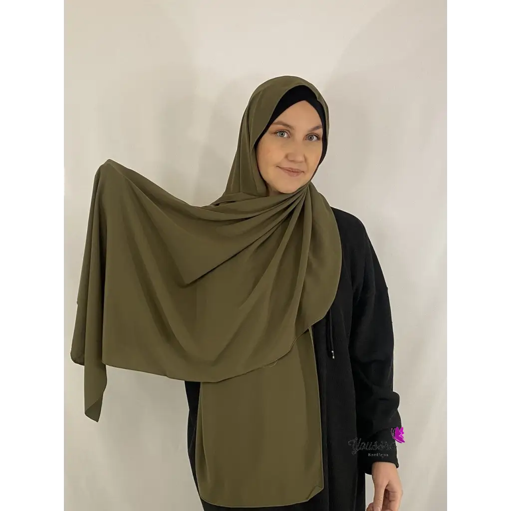 Hijab en Soie de Médine Luxe Vert Kaki