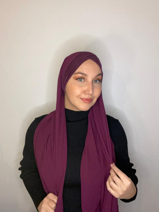 Hijab en mousseline à enfiler bonnet croisé prune